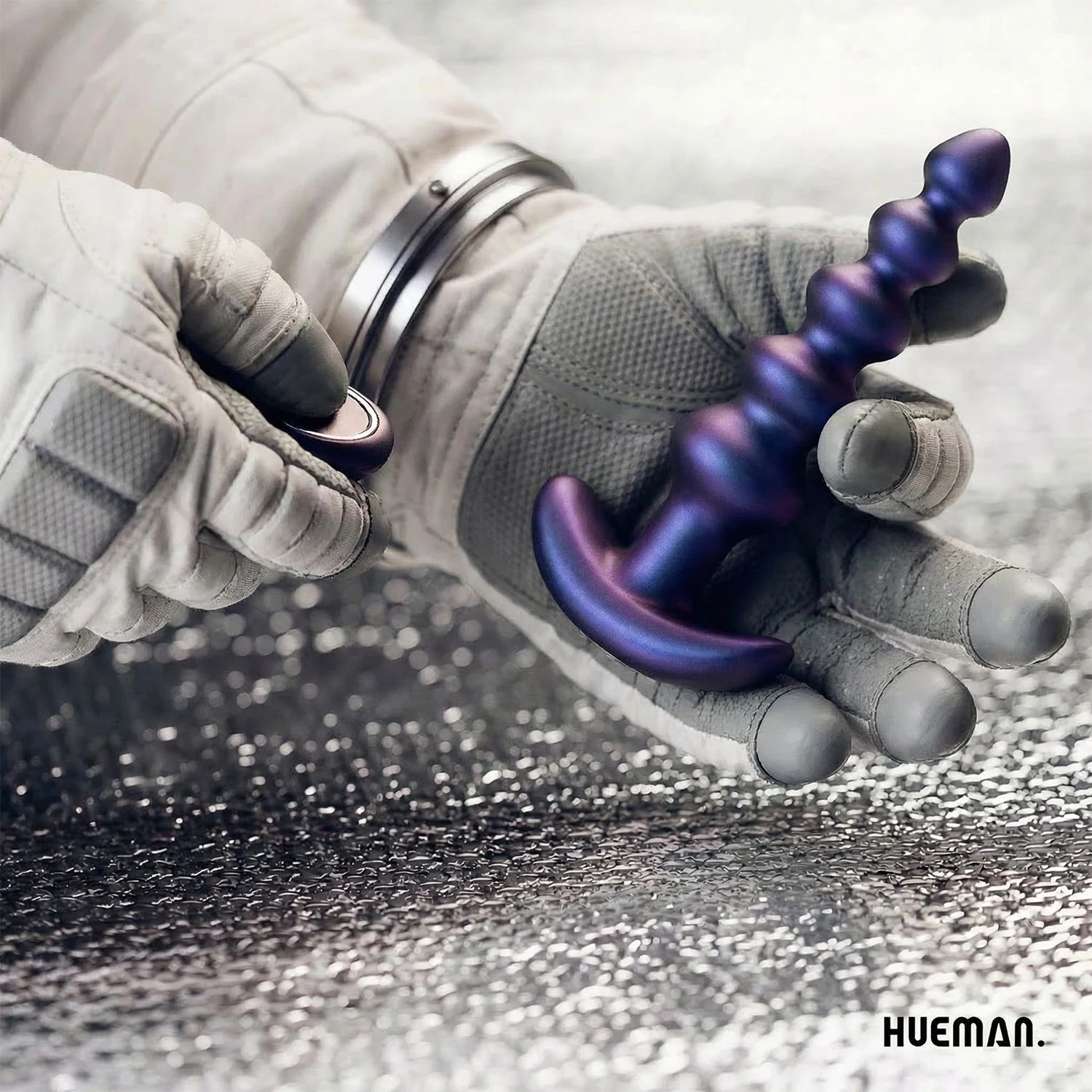 Oplaadbare Hueman vibrerende buttplug met USB-oplaadkabel